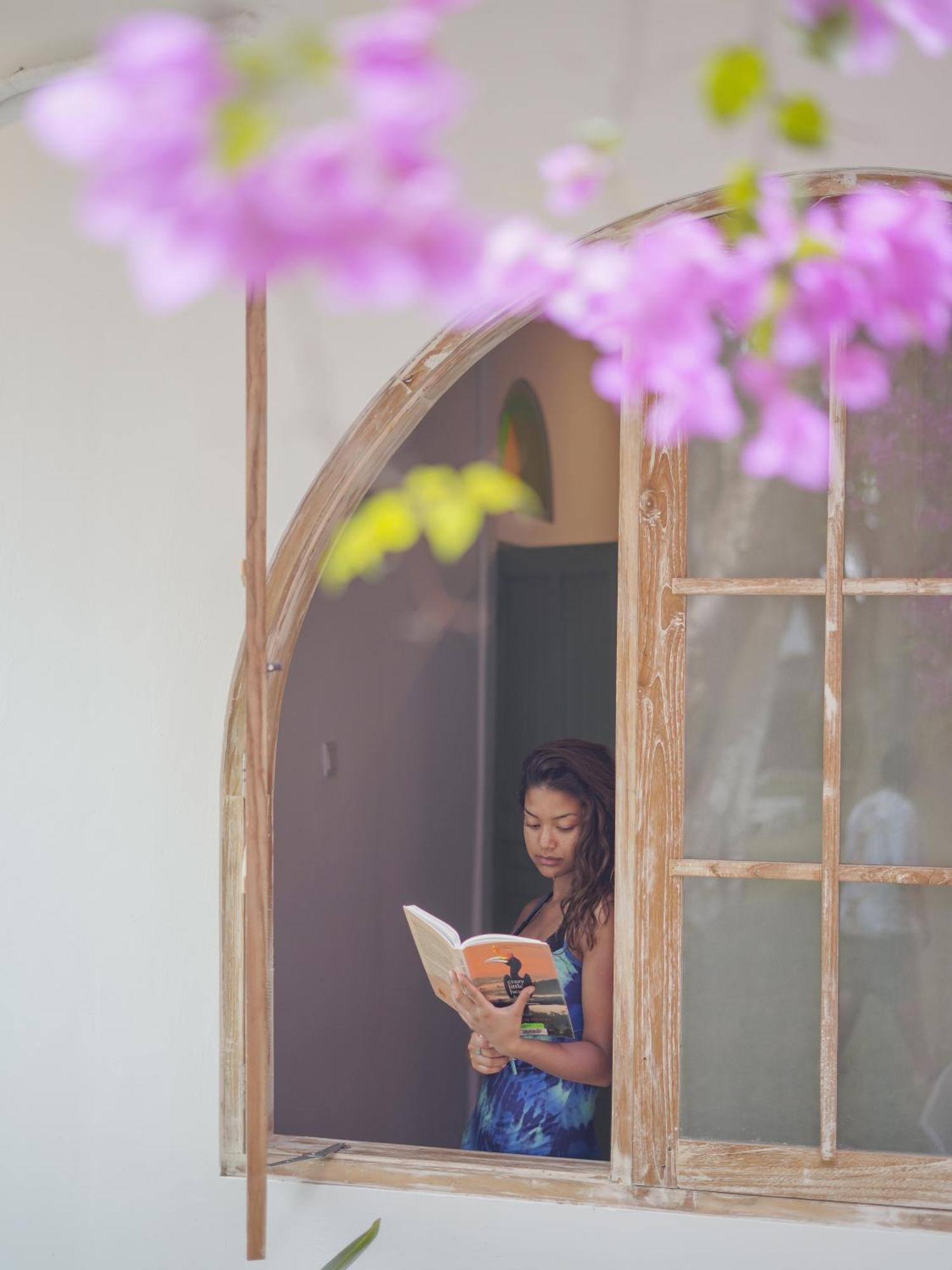 Puri Rinjani Bungalows & Hostel Kuta  Экстерьер фото